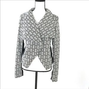 41 Hawthorn Black Damask Print Open Front Blazer